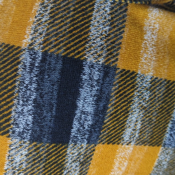 Cold Shoulder Plaid Sweater - Picture 5 of 6